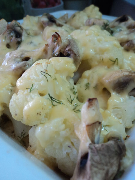 Рецепты по выходным - Цветная капуста с грибами и сыром